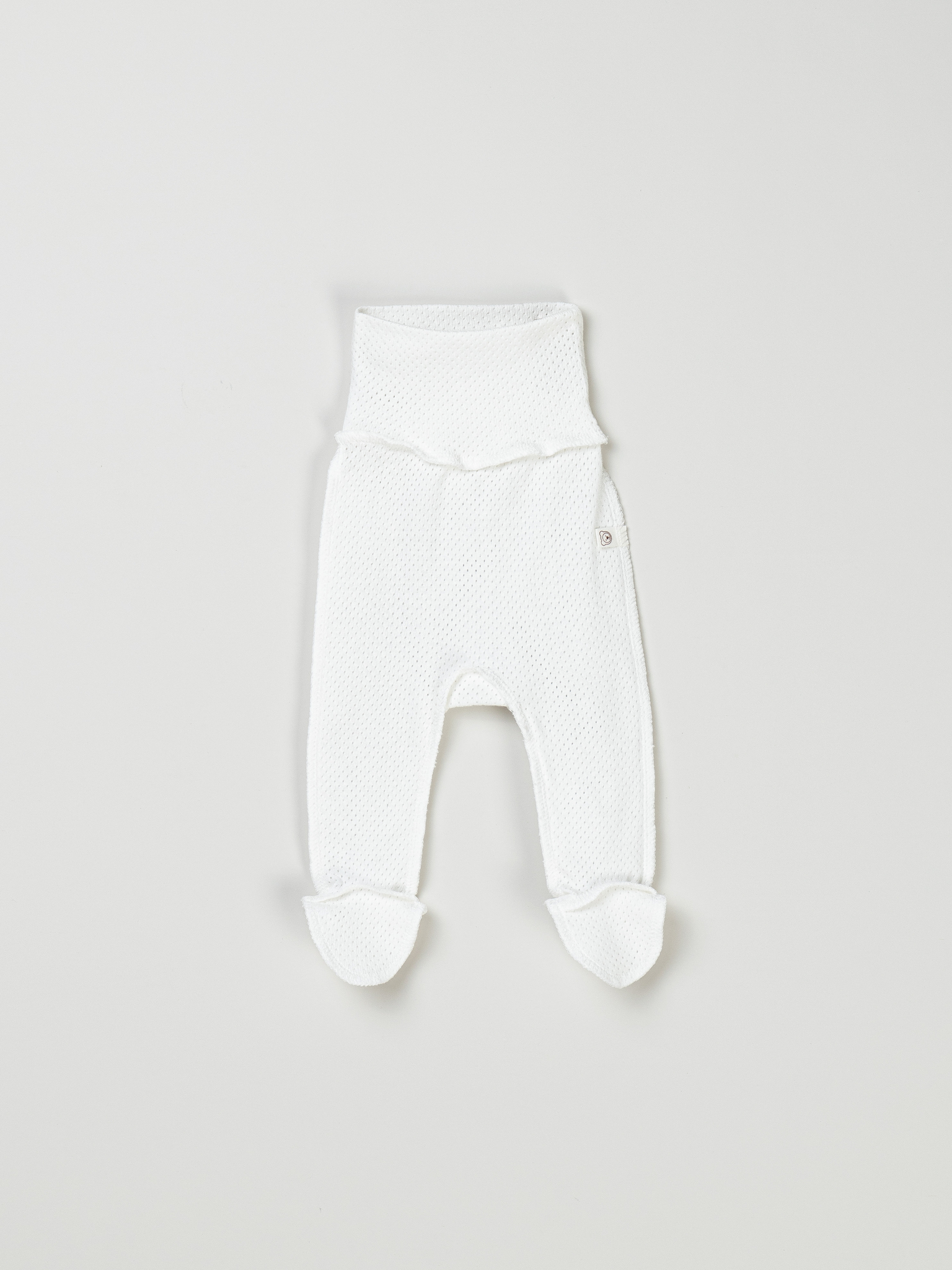 A00090 Ползунки с закрытой ножкой BUNGLY "Молоко" из ажурного хлопка 0+ 1