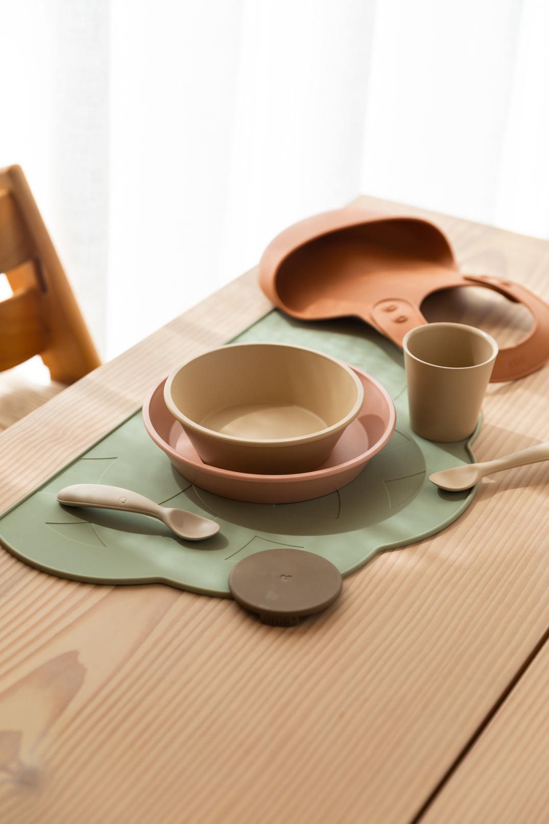 BIBS_AW23_Mealtime-_26-of-31_ (1) Набор стаканов с крышкой BIBS Cup Set, 2 шт. 5