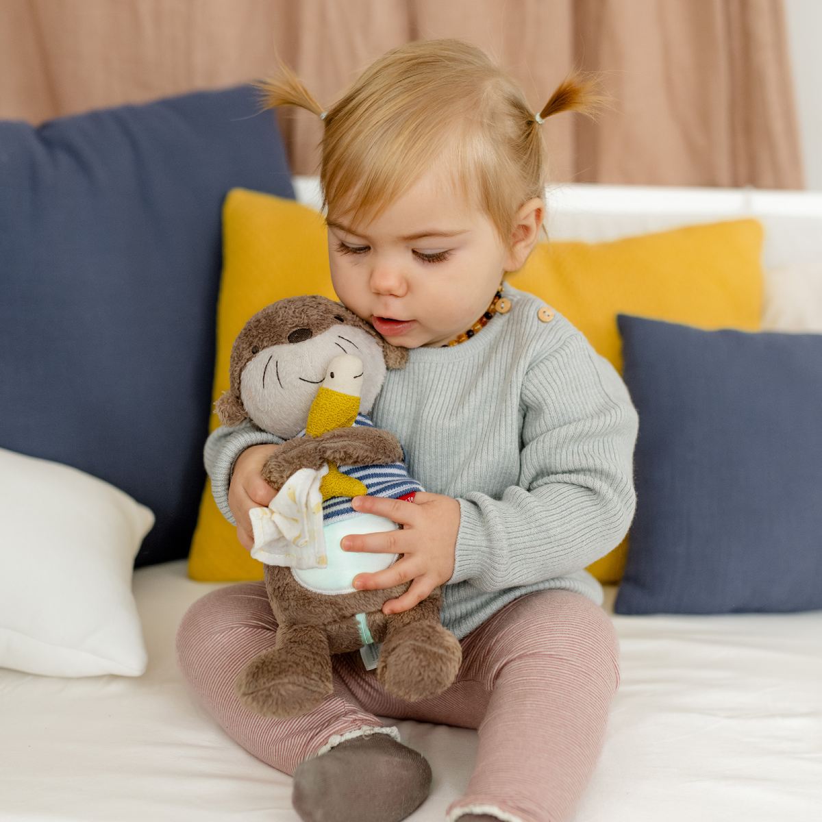 Игрушка-ночник FEHN Выдра Тео 2