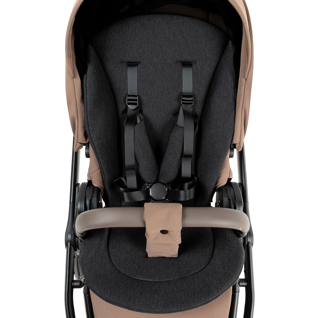 Коляска 2 в 1 ROAN SOL VINTAGE Luxury на черной раме 13 коляска 2 в 1