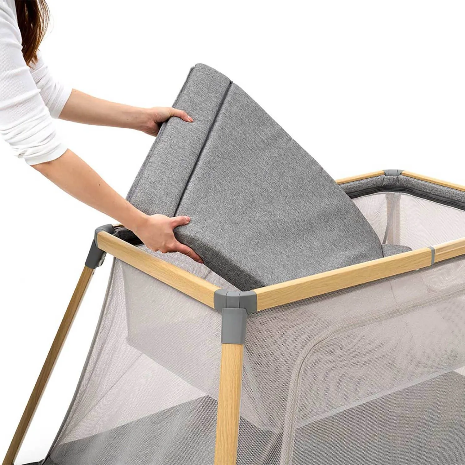 Манеж-кровать Tutti Bambini CoZee Go